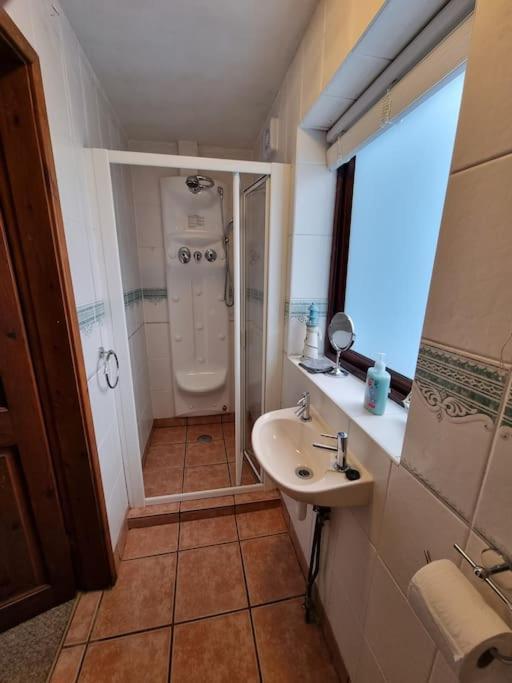 Yr Hen Efail Villa Ederyn Buitenkant foto