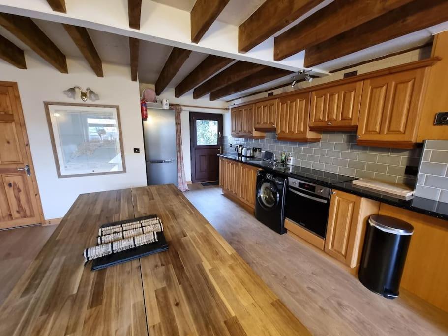 Yr Hen Efail Villa Ederyn Buitenkant foto