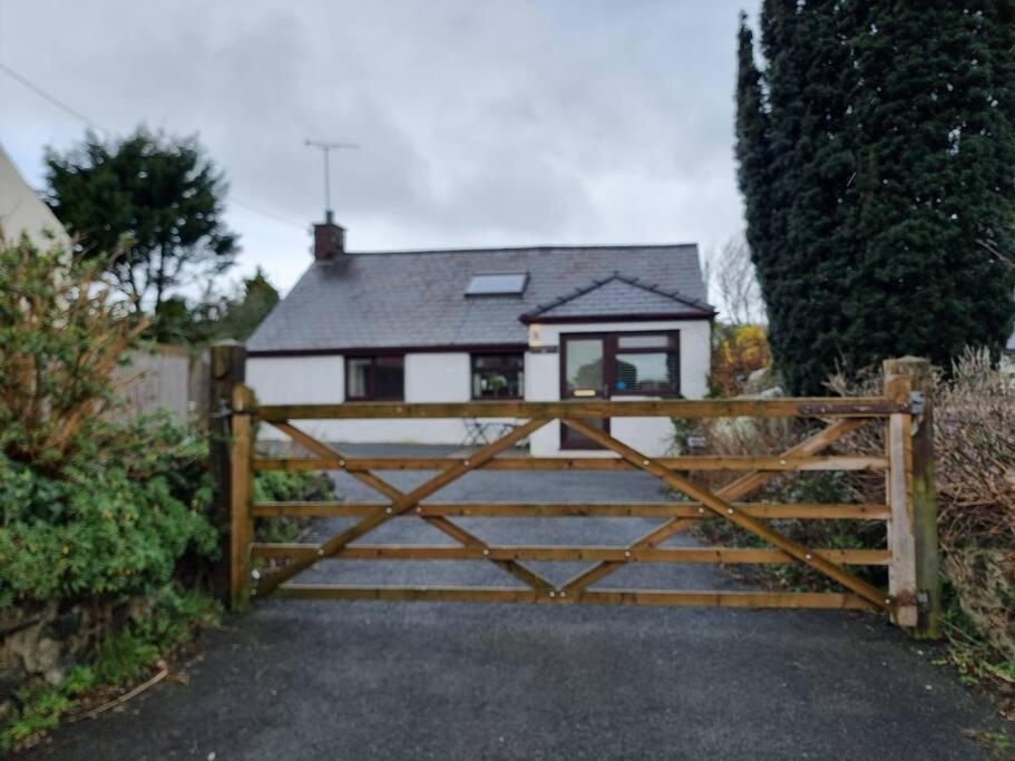 Yr Hen Efail Villa Ederyn Buitenkant foto
